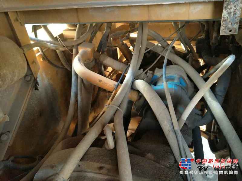 贵州出售转让二手6000小时2010年龙工LG833B装载机