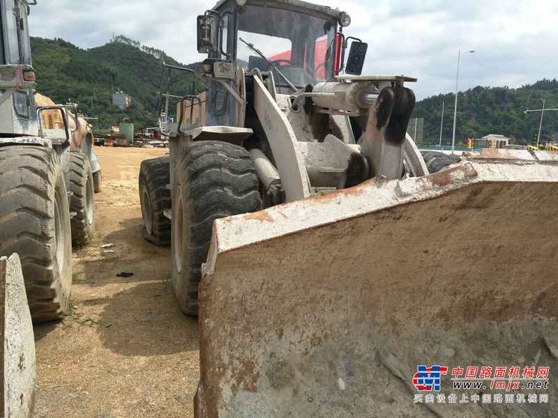 贵州出售转让二手3400小时2014年龙工LG853装载机