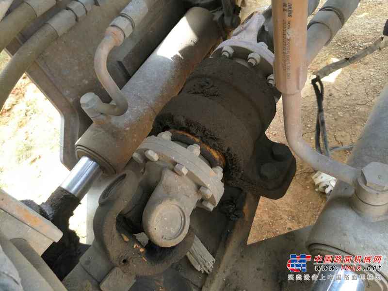 贵州出售转让二手3000小时2014年龙工LG855装载机