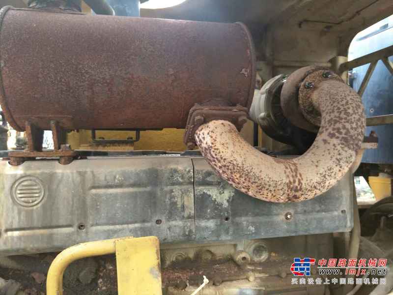 贵州出售转让二手5000小时2010年山工SEM650B装载机