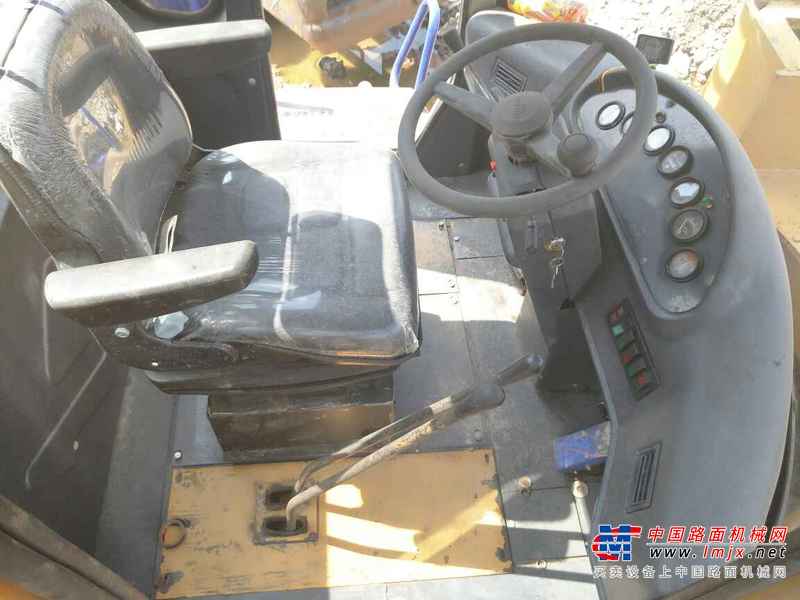 贵州出售转让二手8000小时2008年龙工LG855装载机