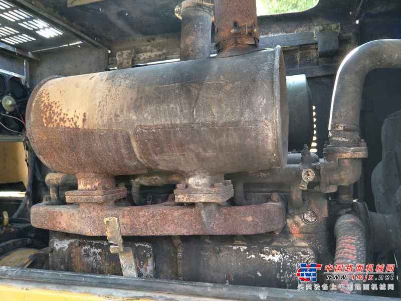 贵州出售转让二手9853小时2008年龙工LG833装载机