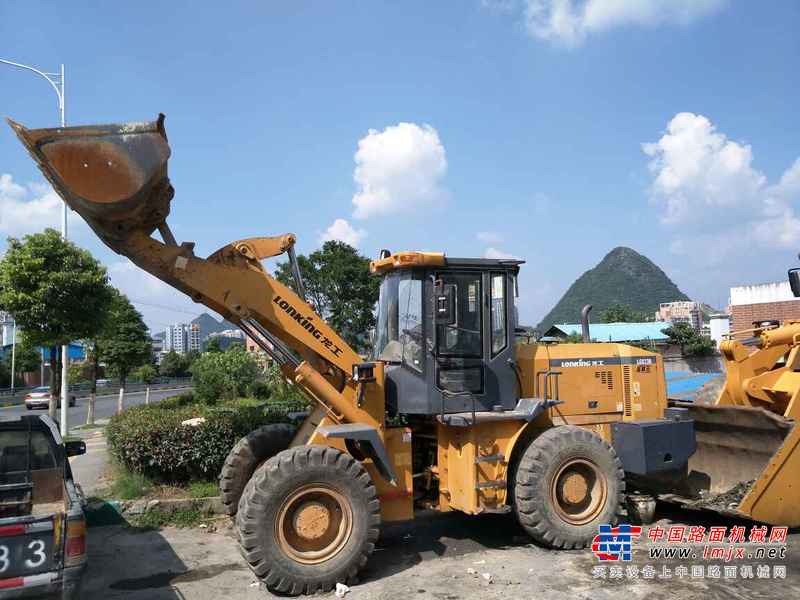 贵州出售转让二手4672小时2011年龙工LG833B装载机