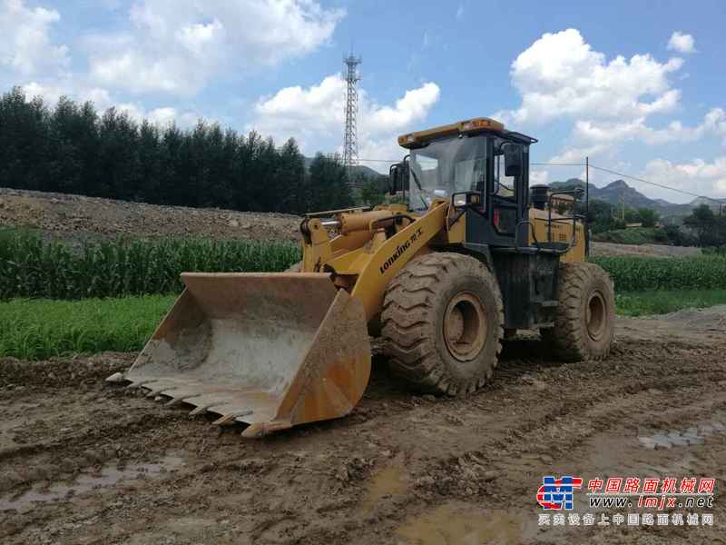 山西出售转让二手900小时2015年龙工LG855D装载机