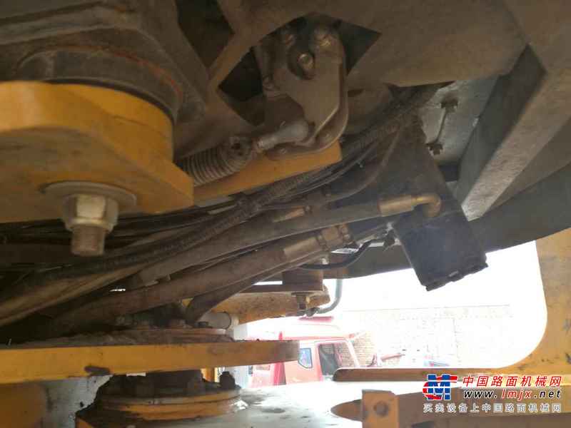 山西出售转让二手2800小时2012年龙工LG835B装载机
