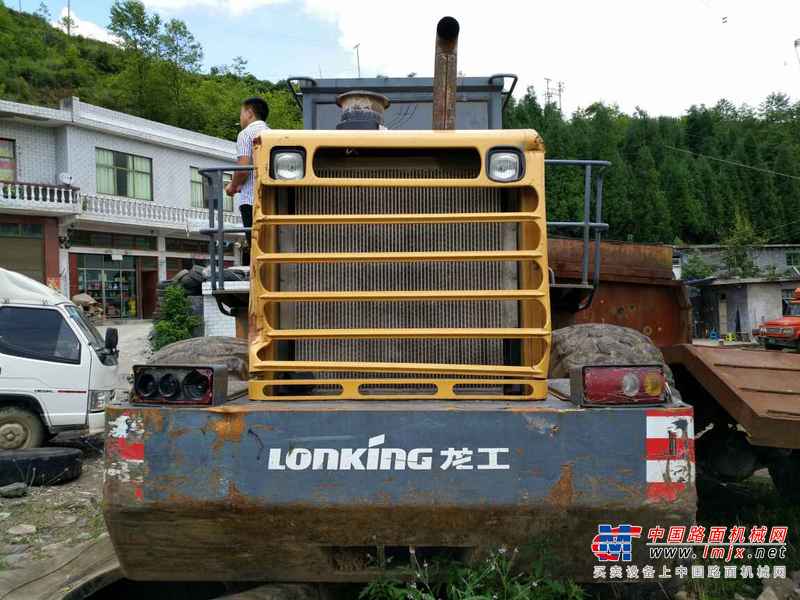 贵州出售转让二手3705小时2012年龙工LG855装载机