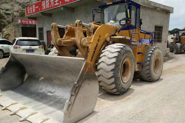 贵州出售转让二手5046小时2009年龙工850装载机