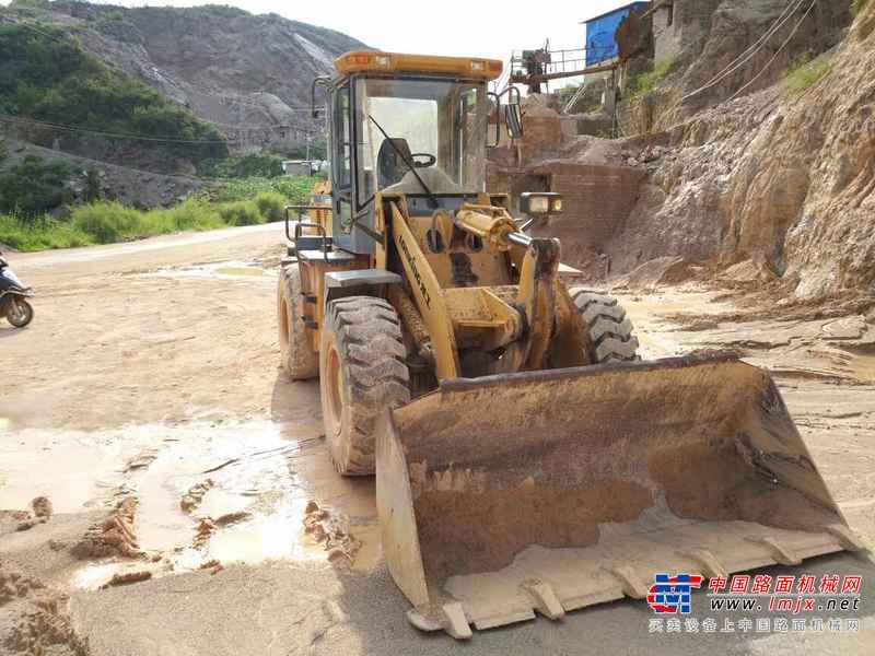 贵州出售转让二手4852小时2010年龙工LG833B装载机