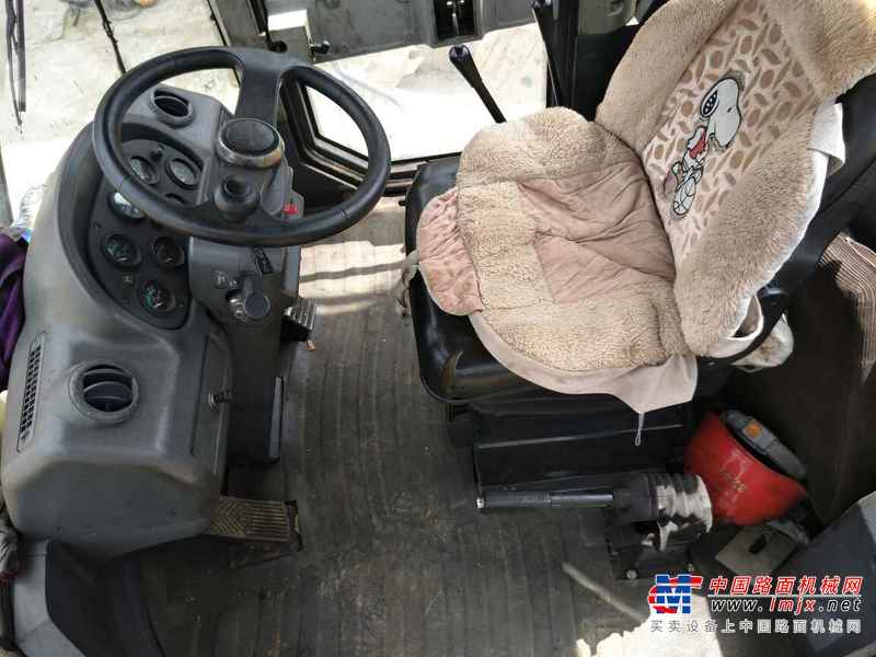 贵州出售转让二手1500小时2012年龙工LG855D装载机