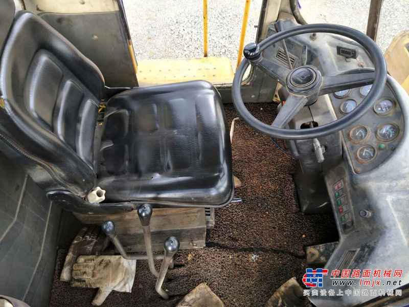 贵州出售转让二手8000小时2006年龙工LG850装载机