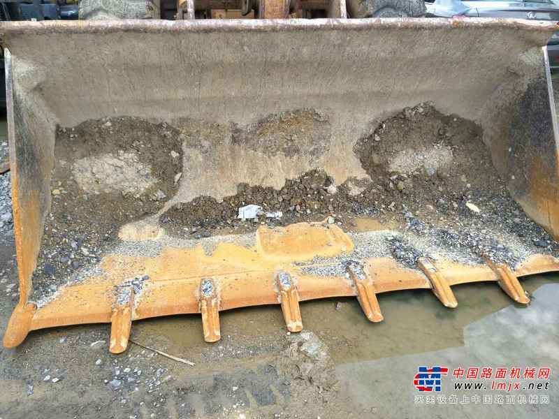贵州出售转让二手5000小时2010年龙工LG855B装载机