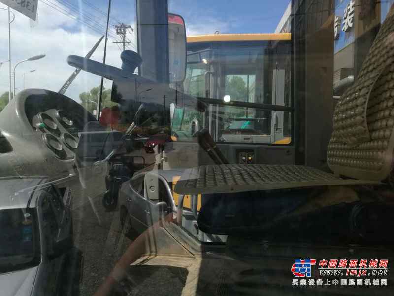山西出售转让二手2600小时2011年龙工LG855B装载机
