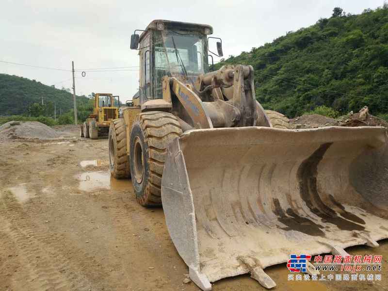 贵州出售转让二手6429小时2009年柳工CLG855装载机