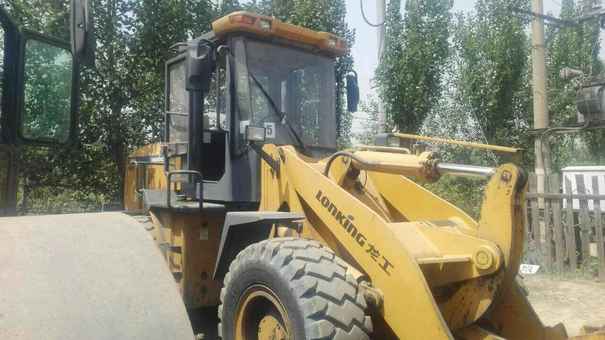 山西出售转让二手3800小时2011年龙工LG833B装载机