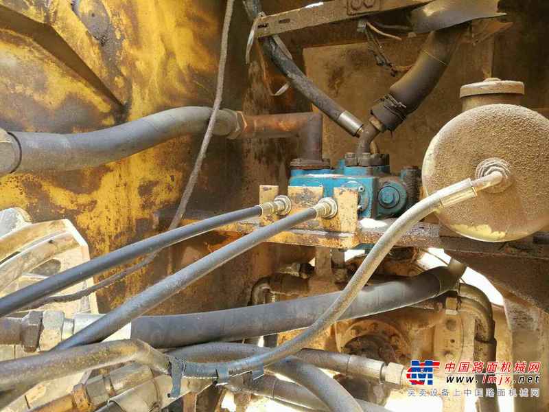 陕西出售转让二手8000小时2011年龙工ZL50C装载机