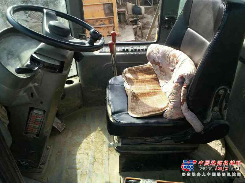 陕西出售转让二手8000小时2011年龙工ZL50C装载机