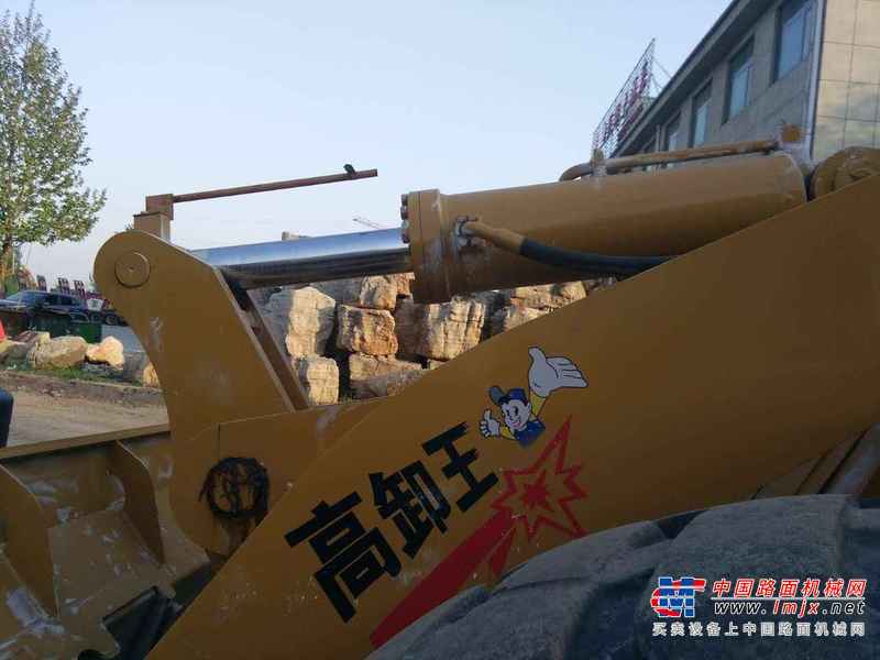 山东出售转让二手2352小时2014年山工SEM650B装载机