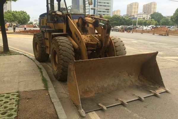 湖北出售转让二手6835小时2007年龙工LG833装载机