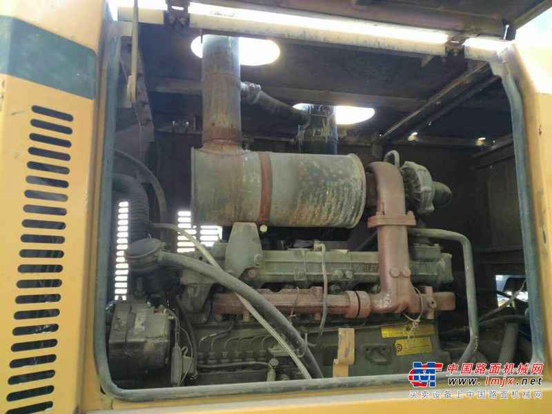 吉林出售转让二手3700小时2011年龙工LG833B装载机