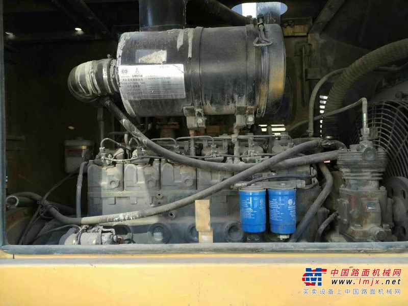 吉林出售转让二手3700小时2011年龙工LG833B装载机