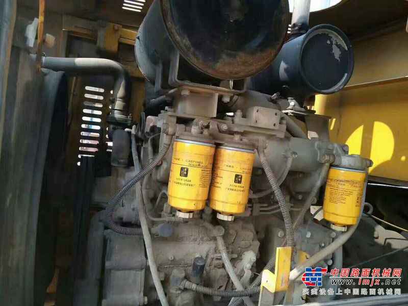 湖北出售转让二手5600小时2011年龙工LG825装载机