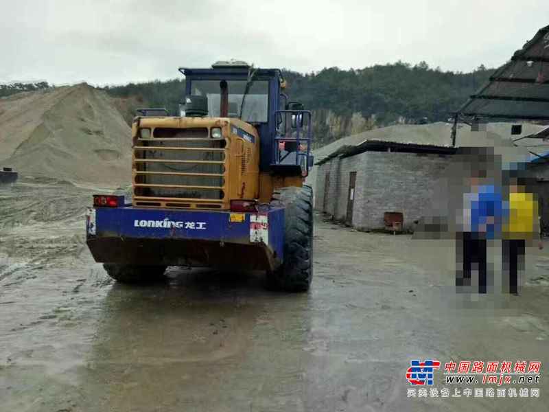 湖北出售转让二手6000小时2014年龙工LG855B装载机
