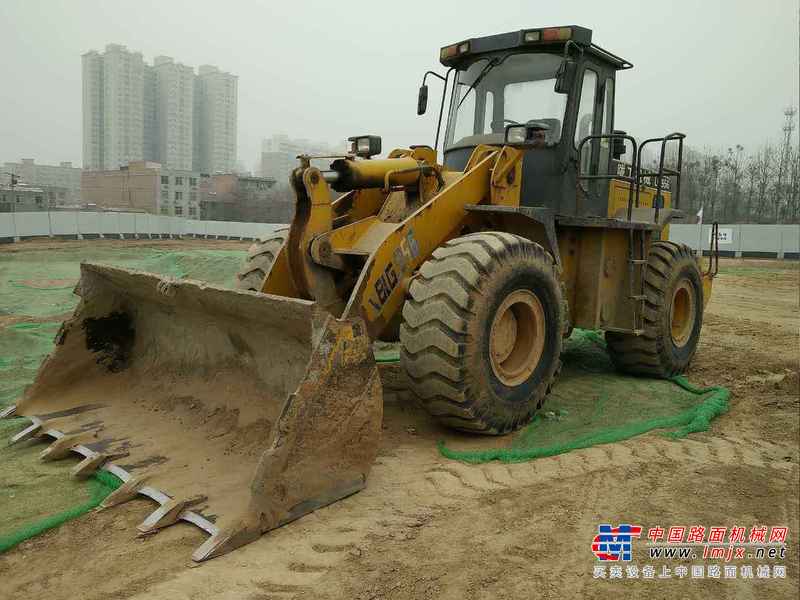 陕西出售转让二手5000小时2011年陇工LG953装载机