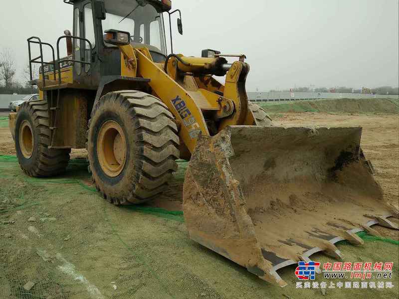 陕西出售转让二手5000小时2011年陇工LG953装载机