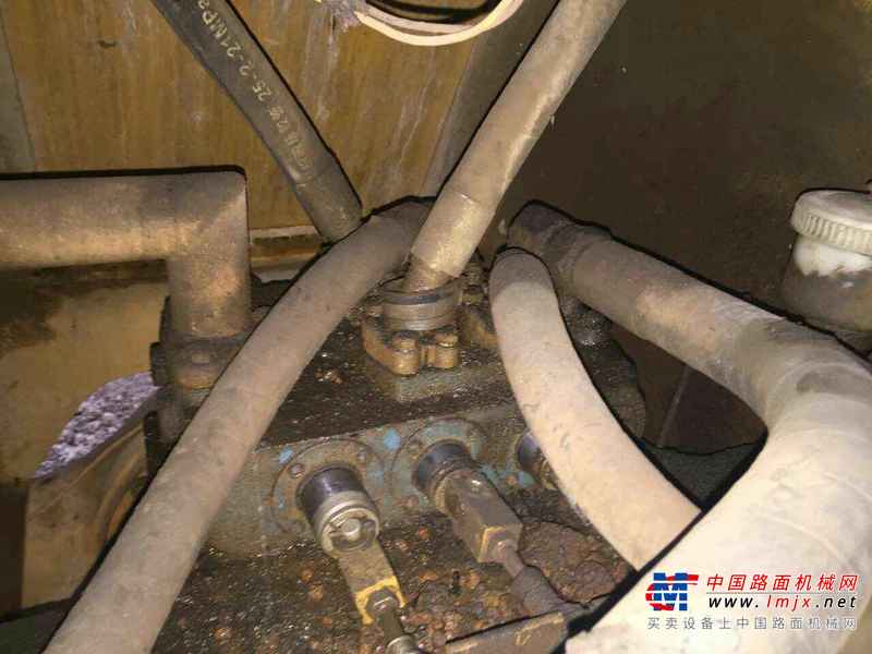广东出售转让二手4380小时2009年龙工LG855装载机