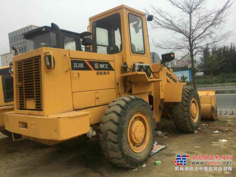 广东出售转让二手3000小时2011年柳工ZL30E装载机