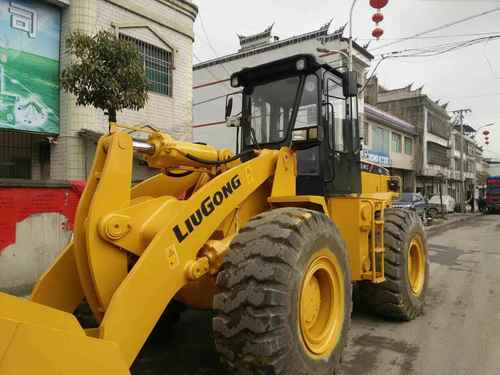 贵州出售转让二手2100小时2013年柳工CLG855装载机