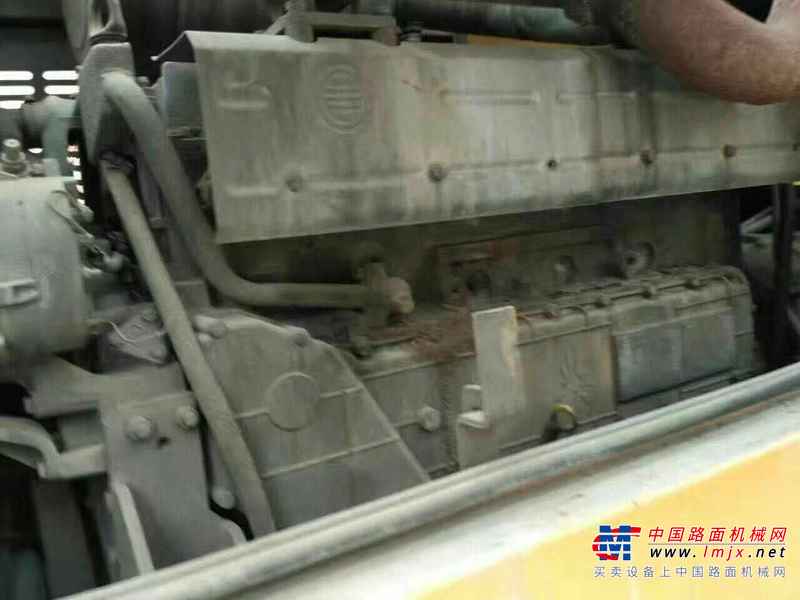 内蒙古出售转让二手3200小时2010年龙工LG855装载机