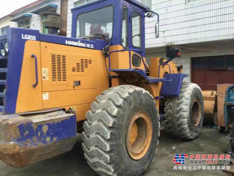 湖北出售转让二手5000小时2010年龙工LG850装载机