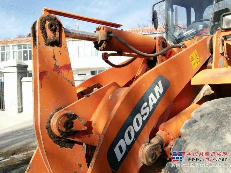 陕西出售转让二手3500小时2010年斗山DL503装载机