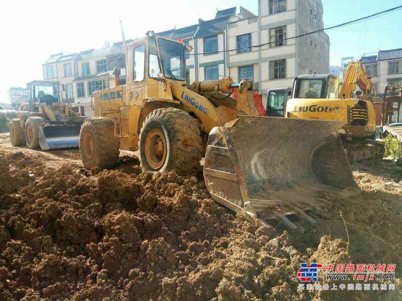 云南出售转让二手2063小时2009年柳工ZL50C装载机