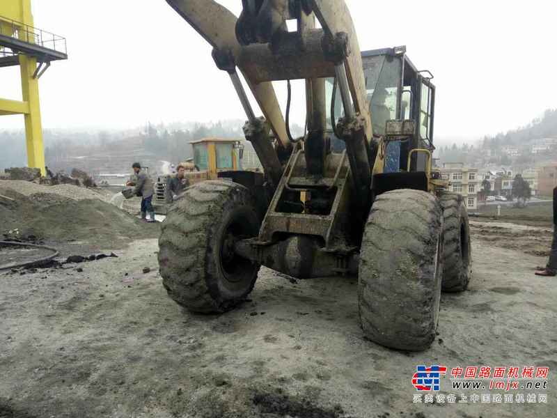 贵州出售转让二手8317小时2009年柳工CLG855装载机