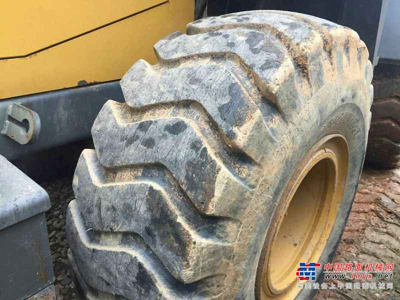 湖南出售转让二手2000小时2014年山工ZL50F装载机