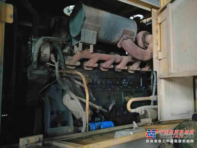 湖南出售转让二手4000小时2013年柳工CLG855装载机
