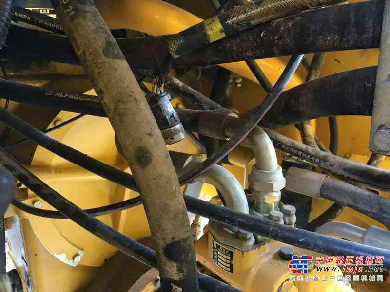 贵州出售转让二手3000小时2013年柳工CLG855N装载机