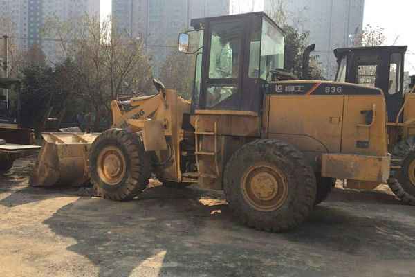山西出售转让二手2600小时2014年柳工CLG836装载机