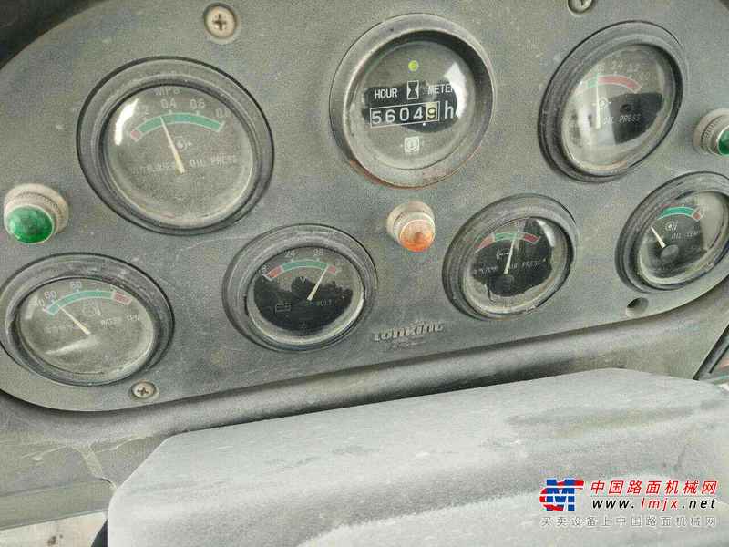 陕西出售转让二手5600小时2013年龙工LG855D装载机