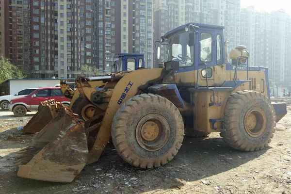 江西出售转让二手5200小时2009年龙工LG850装载机