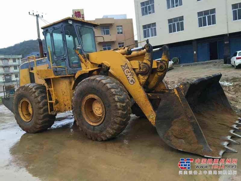 江西出售转让二手4600小时2010年徐工LW521F装载机