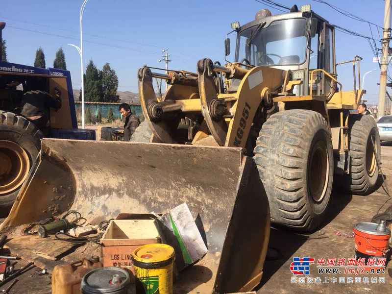 山西出售转让二手4489小时2005年厦工XG951装载机