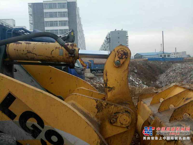 山西出售转让二手8000小时2006年临工LG953装载机