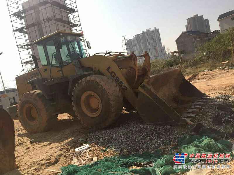 江西出售转让二手8600小时2010年临工LG952装载机