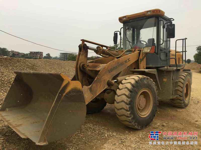 江西出售转让二手2800小时2013年龙工LG833B装载机