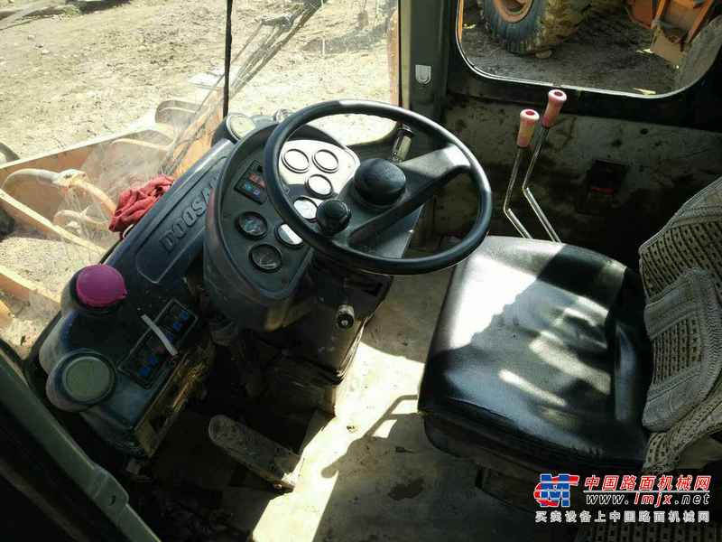 陕西出售转让二手6000小时2011年斗山DL503装载机