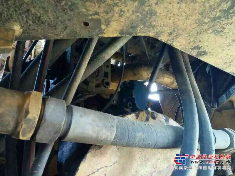 江西出售转让二手5850小时2011年龙工LG833装载机