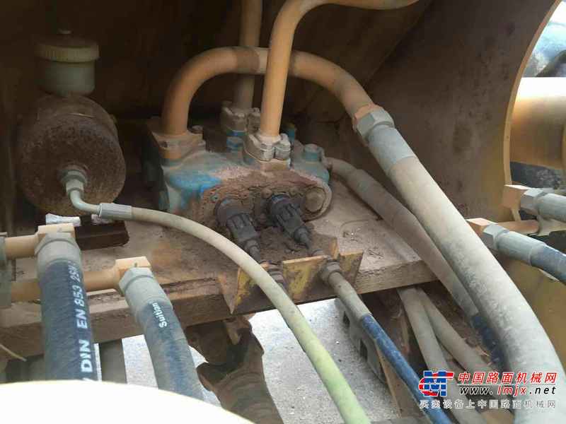 江西出售转让二手3850小时2011年龙工LG833装载机